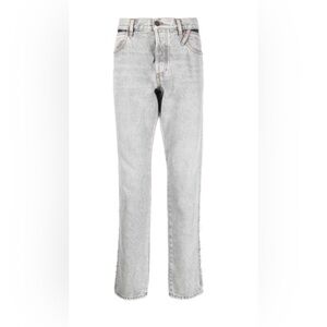 Diesel
1995 Straight-leg Jeans
Slim
Mid waist
straight leg
Size W33 L32